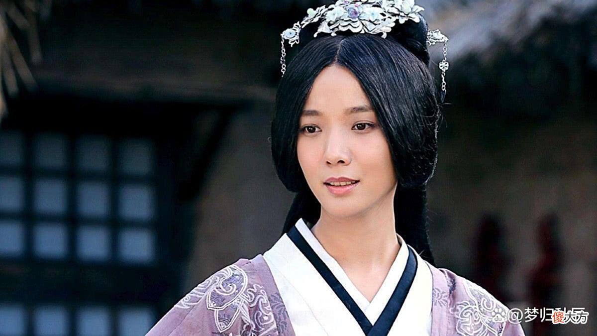 【历史故事】冲冠一怒为红颜：夏朝第一美人妹喜的三个爱好，注定了夏桀的灭亡