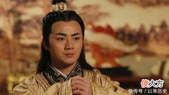 【爱历史】将军见了皇帝一不叩头二不拜谢，众人都说无礼，皇帝却大喜升官