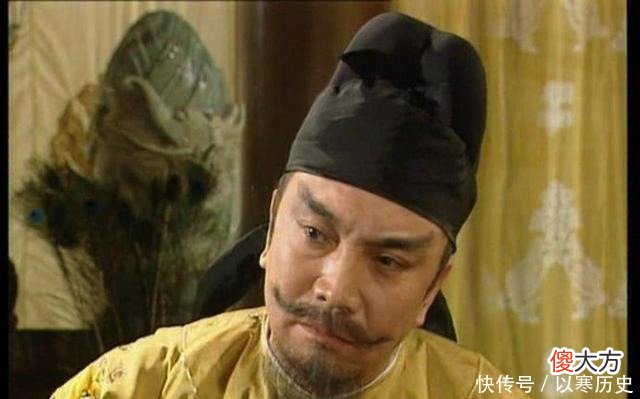 【爱历史】将军见了皇帝一不叩头二不拜谢，众人都说无礼，皇帝却大喜升官