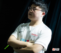 【游戏世界】LOL：宁王终究是错付了，BLG战队官宣新打野，LDL冠军能拯救队伍么