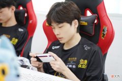 【游戏世界】今屿两局无规则打野获MVP，Fly的木兰比马超秀，妖刀夸戈娅伤害高