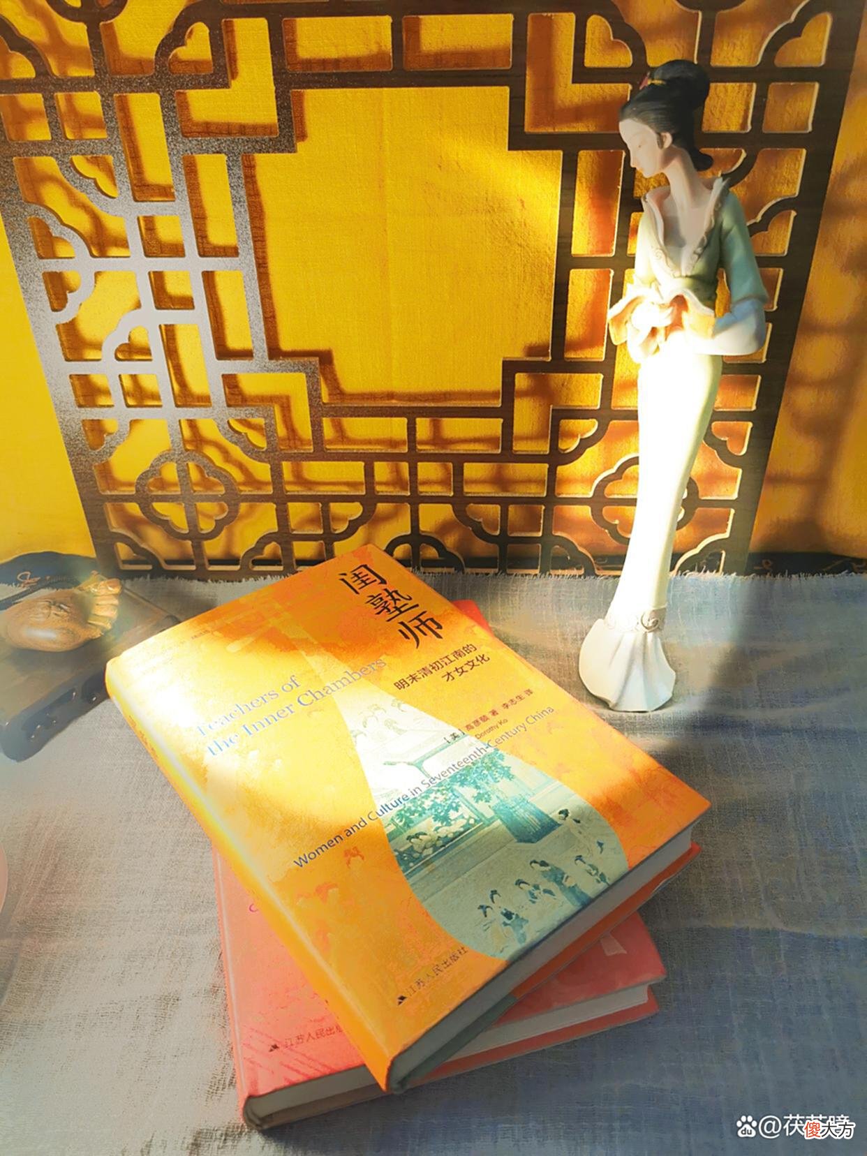 【爱历史】有一批女性勇敢地穿过孔教妇德走到历史台前，她们的身份是闺塾师