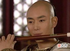 【历史故事】甄嬛传中皇上连亲生兄弟都不放过，为何放过了先帝宠爱的十七爷？