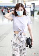 【时尚一点】张含韵的时尚穿搭，你学会了吗？