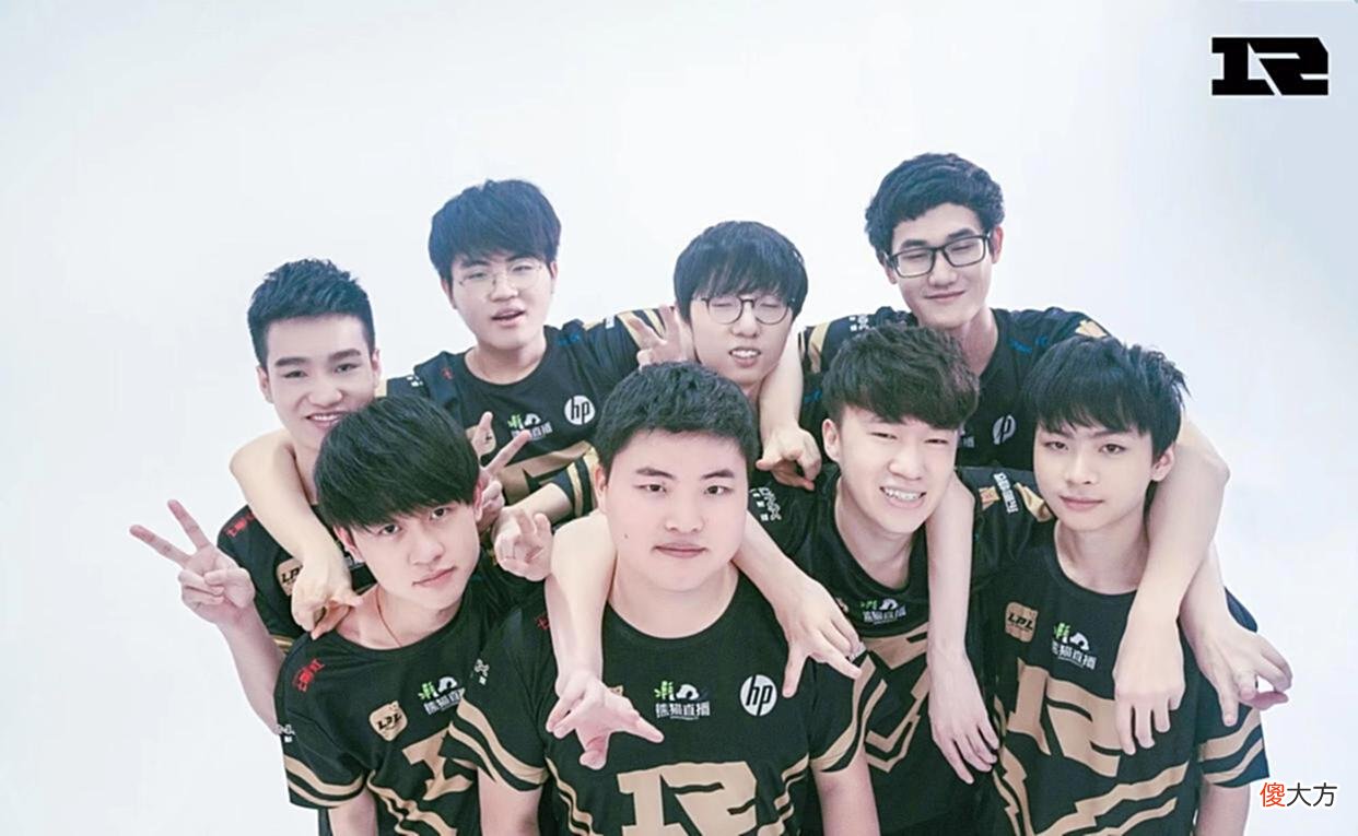 【游戏迷】LOL：谁是UZI“头号黑粉”？UZI笑看S8RNG抽到G2，说了这样一句话