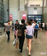 【游戏世界】官宣恋情一年多后，女流与“YJJ”举办订婚宴，粉丝曝光现场照片