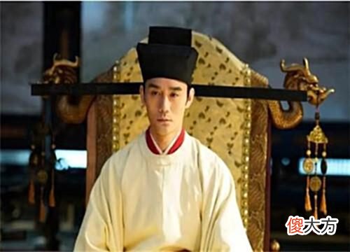 【历史故事】王安石和张居正，相隔数百年的两位改革大家相比较，各有千秋