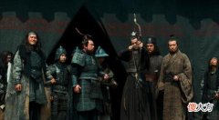 【爱历史】吕布“辕门射戟”到底有多震撼，为何能让大将纪灵同意退兵，至于吗？