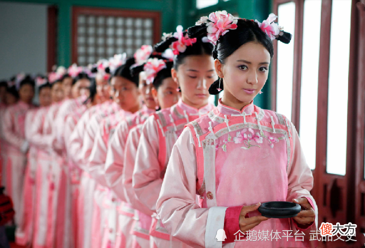 【历史故事】乾隆大婚前的试婚侍女，并未进入后宫，为何却封她为皇贵妃？