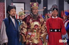 【历史故事】包拯到处得罪人，为什么26年内仍升迁25次？你看看他靠山是谁