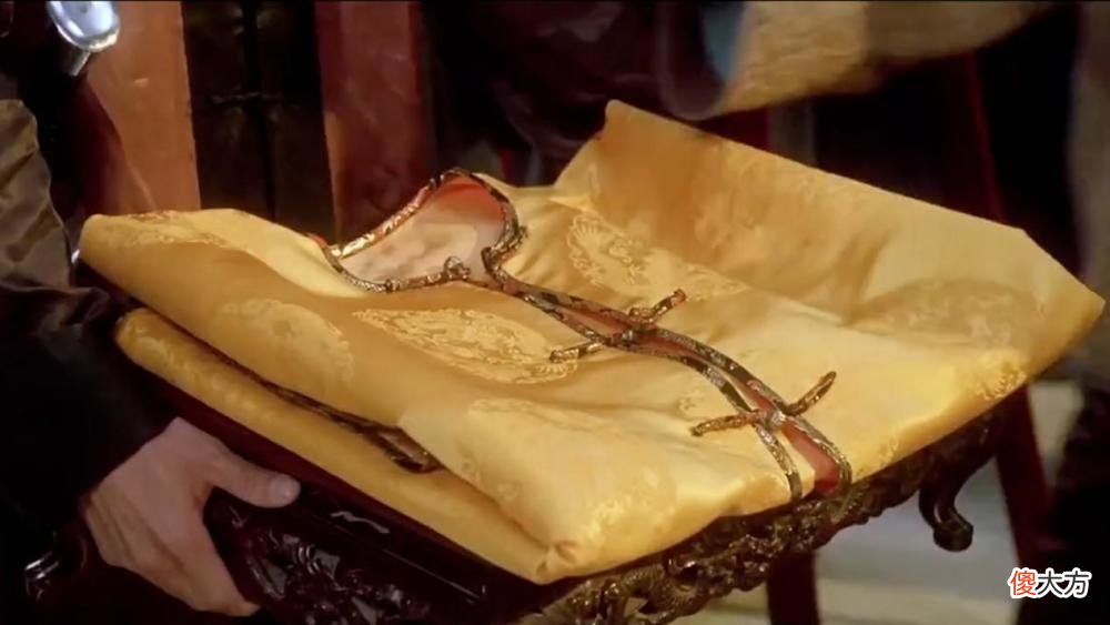 【爱历史】皇帝御赐的黄马褂，究竟有多少特权？穿上能免除死罪吗？