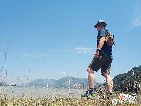 【时尚一点】这低调的小众品牌是我夏日的首先，先看帽子：单导动态奔尼帽