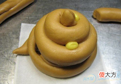 梦见屎沾身有着怎样的象征含义？(图文)