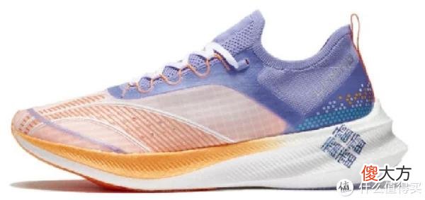 【就爱时尚】““国产跑鞋哪家强””