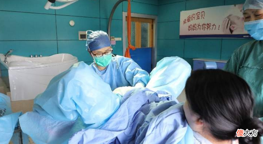 胎儿发动后孕妇去就医，穿裙子和裤子哪个方便？4种情况选择不同