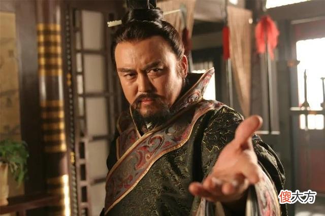 【历史故事】“匹夫一怒，血溅五步”当众殴打辱骂皇帝的权臣，却因为一句话，在临禅位前被厨奴刺杀而亡