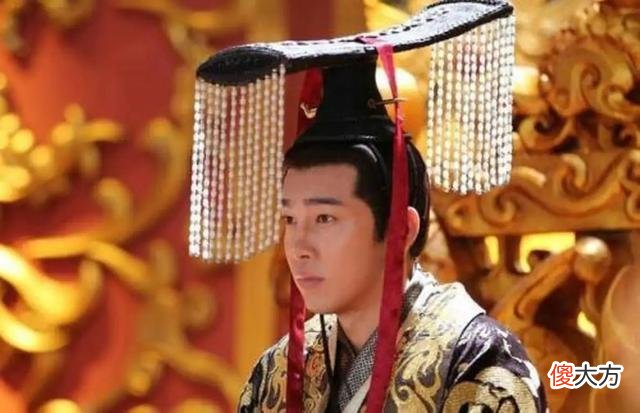 【历史故事】“匹夫一怒，血溅五步”当众殴打辱骂皇帝的权臣，却因为一句话，在临禅位前被厨奴刺杀而亡