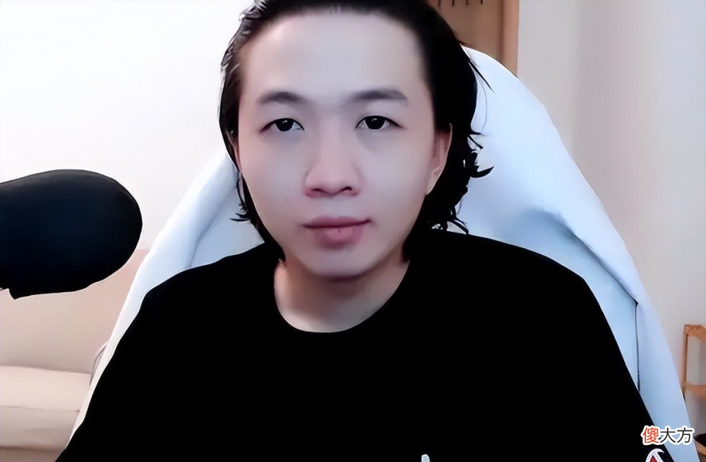 【游戏迷】王者荣耀：李信被削弱？吕德华：我才学会一个英雄