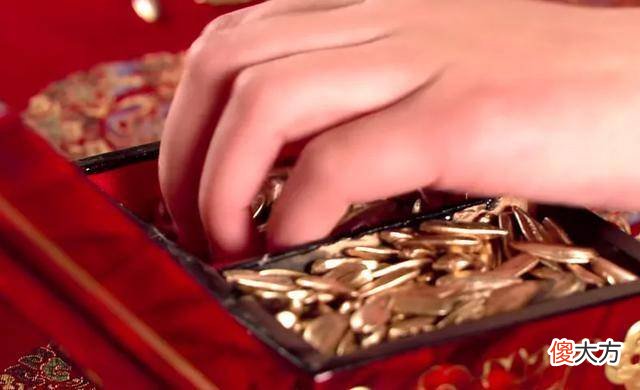 【历史故事】皇帝赐给妃子的金瓜子，到底值多少钱？