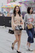 【时尚一点】网纱裙，青春时尚穿着凉爽，衬托出的身材曲线显瘦又性感，轻熟美丽又魅力十