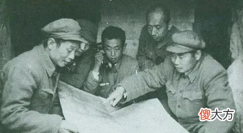 【爱历史】一野杨罗耿兵团杨得志司令员罗瑞卿政委耿飙参谋长麾下师长以上将军55年授什么军衔？少将 中将 上将？