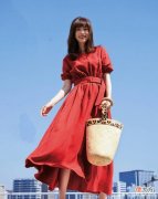 【时尚一点】今年火了一种裙子，叫“收腰不收胯”！减龄又洋气，轻松穿出轻盈
