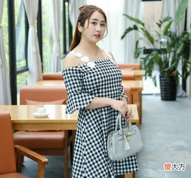 【就爱时尚】微胖女人夏天怎么穿?只要记住这“3穿3不穿”,优雅又有女人味