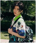 【时尚一点】小仙女们都对t恤失去兴趣，请试试短袖衬衫，充满休假风