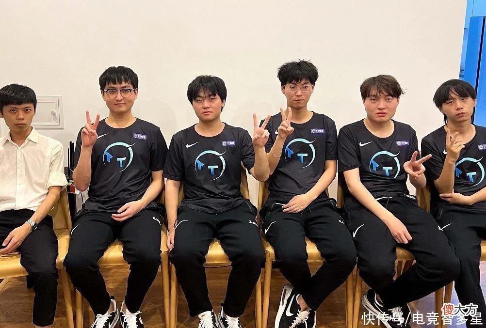 【游戏世界】TT不再是暗黑四天王？IG这次入榜，网友：WE属于玉皇大帝级