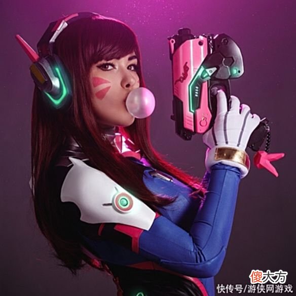 【游戏迷】俄妹COS《守望先锋》战损版D.Va：脱下战衣肉感身材