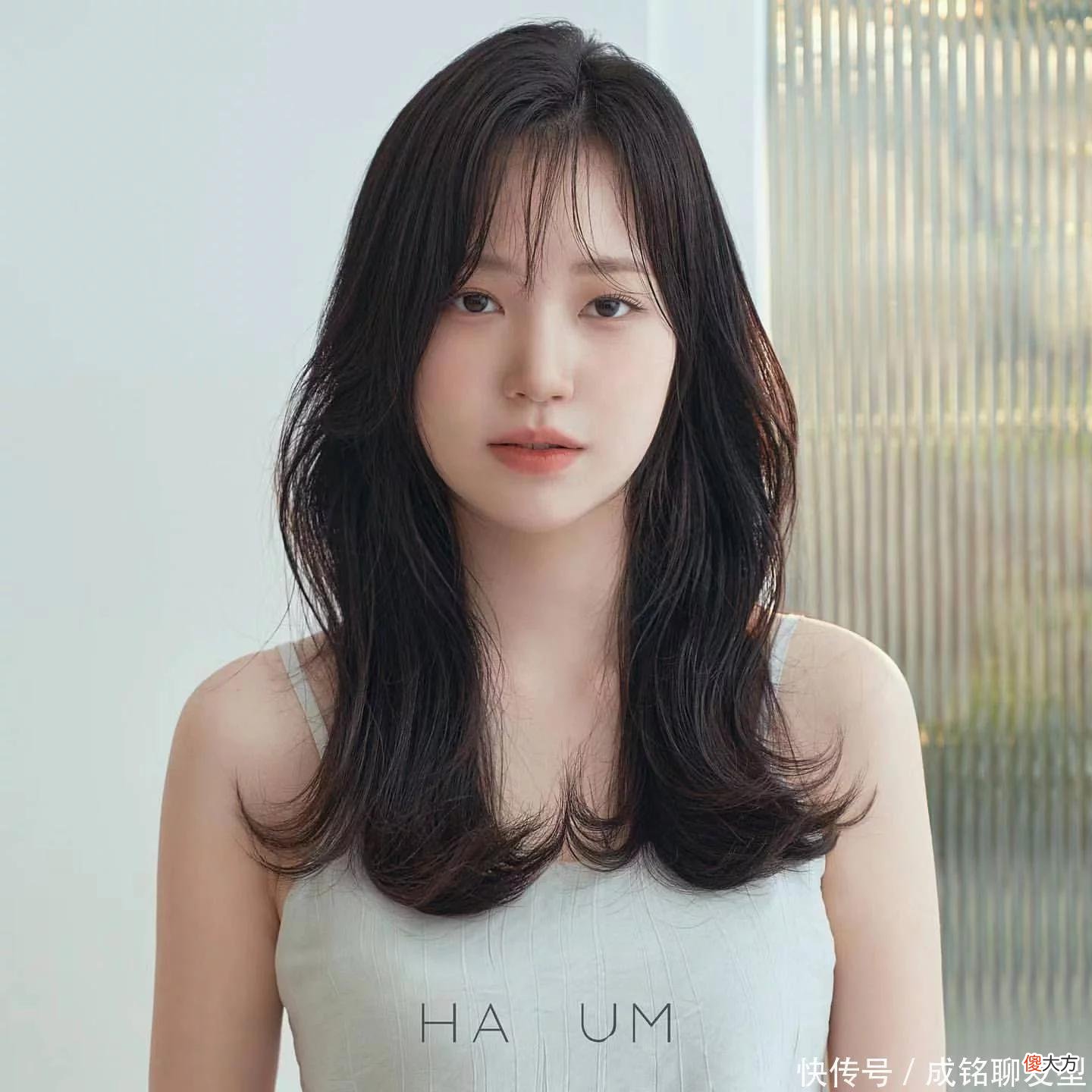【时尚一点】女生怎样头发不显老？10款只烫型不烫卷的发型，时尚减龄又显气质