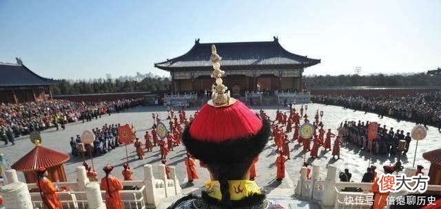 【爱历史】古代上朝时，突然内急咋办？大臣们全靠一字，皇帝两个字搞定！