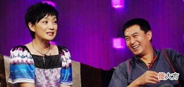 【时尚一点】王海燕：中年女性穿衬衫会显得很稳重、大气，气质会变得更温和