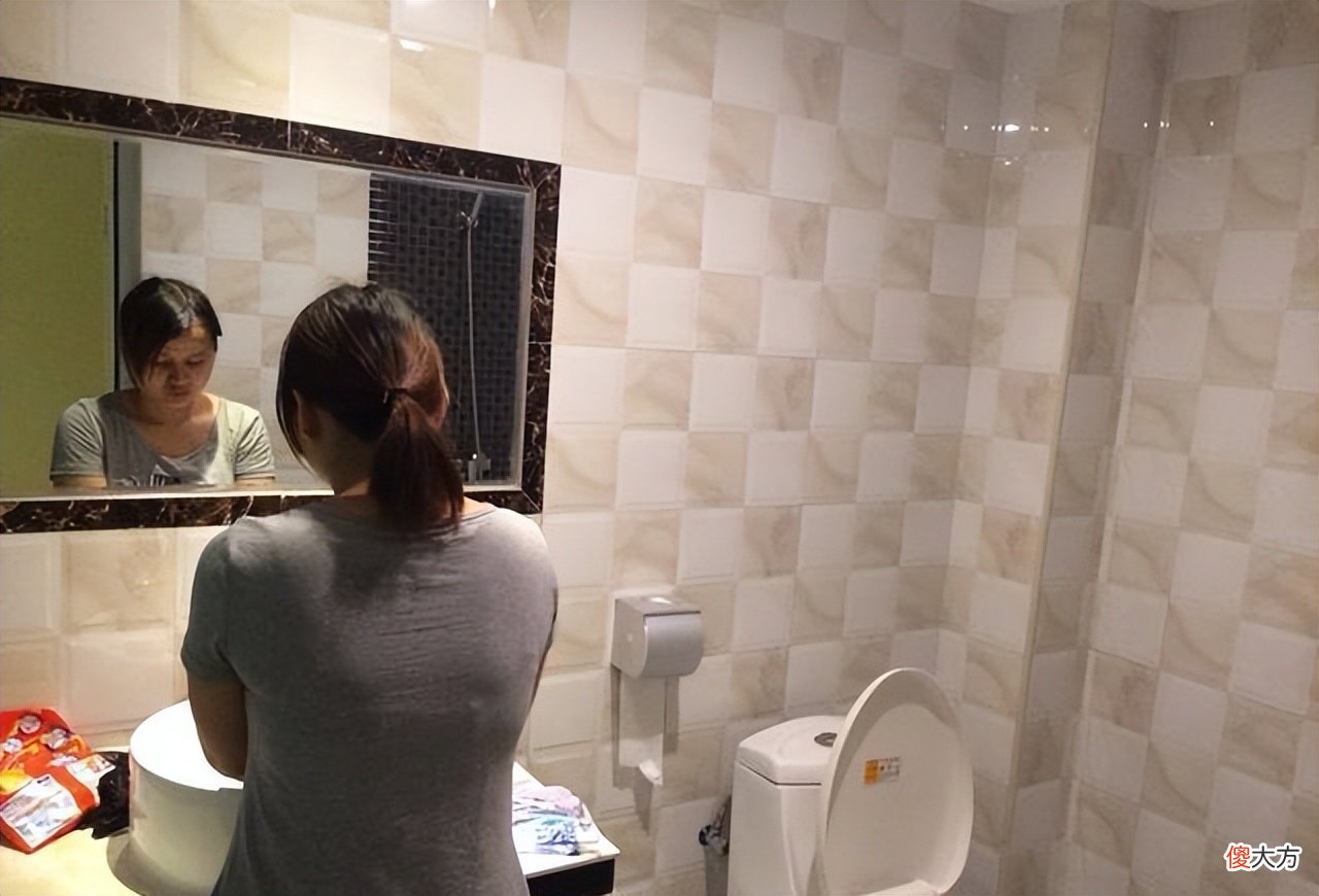 同时带5个孩子过暑假，宝妈苦不堪言！吃住在亲戚家要不要给钱？