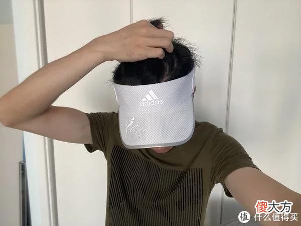 【时尚一点】40度那么热，需要一顶透气的空顶帽