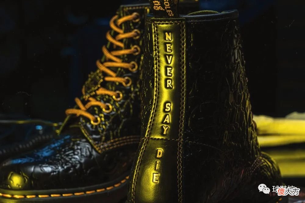 【就爱时尚】钩子玩很大，AMBUSH x Nike 新联名官宣＆OW x Nike 联名新配色亮相！