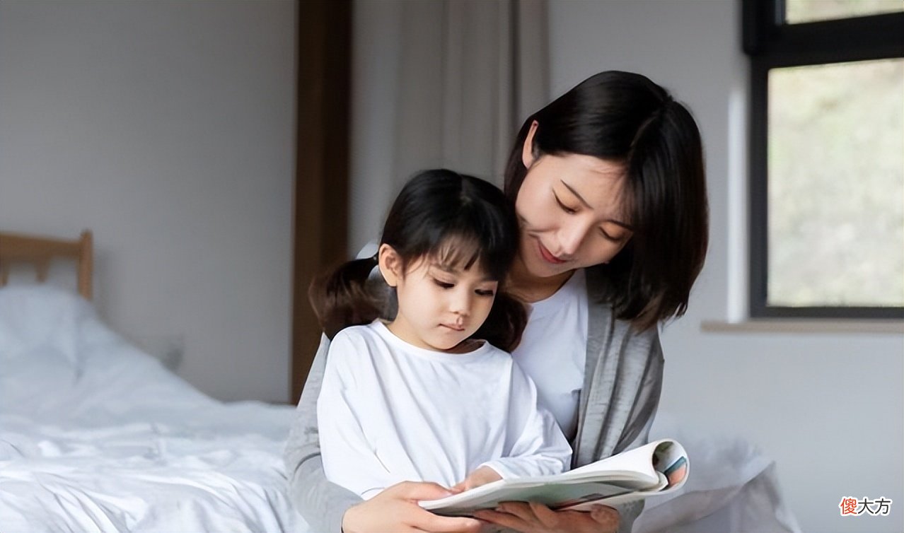 2岁女儿自主玩出超强专注力，宝妈分享她的3点见解，方法简单很棒