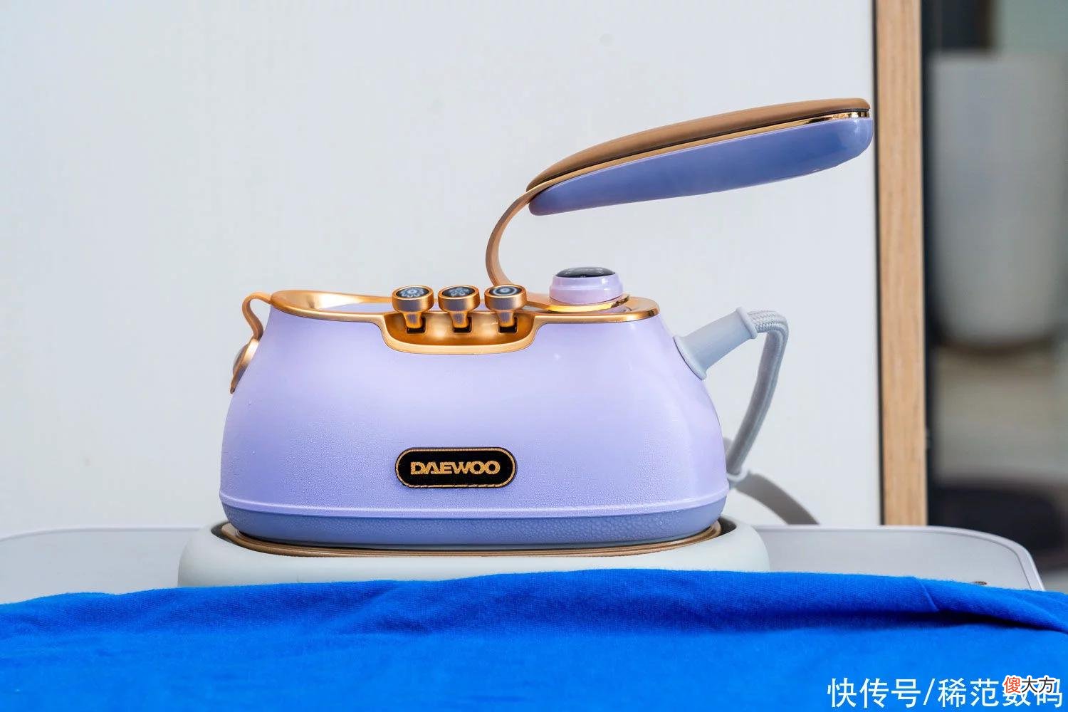 【就爱时尚】大宇小星斗熨烫机评测：居家必备好工具，旧衣新穿的“法宝”