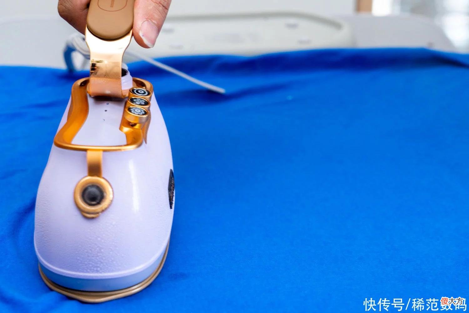【就爱时尚】大宇小星斗熨烫机评测：居家必备好工具，旧衣新穿的“法宝”