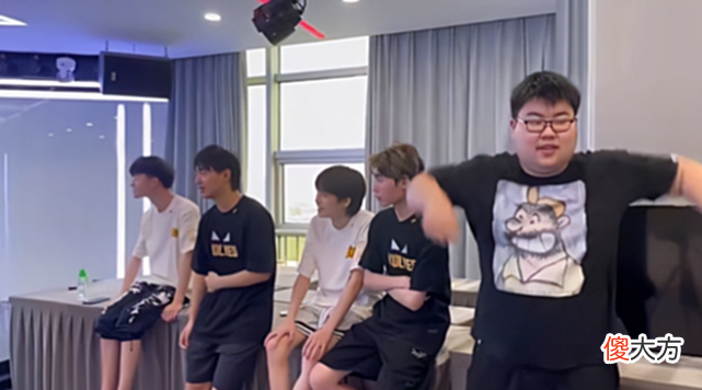 【游戏世界】AG是否能够留在S组，还得看狼队的状态，首支休假队伍已经出现！