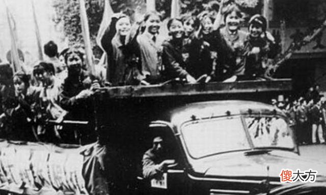 【历史故事】老照片：1975年杭州的照片，很多人都早已淡忘了这些记忆！