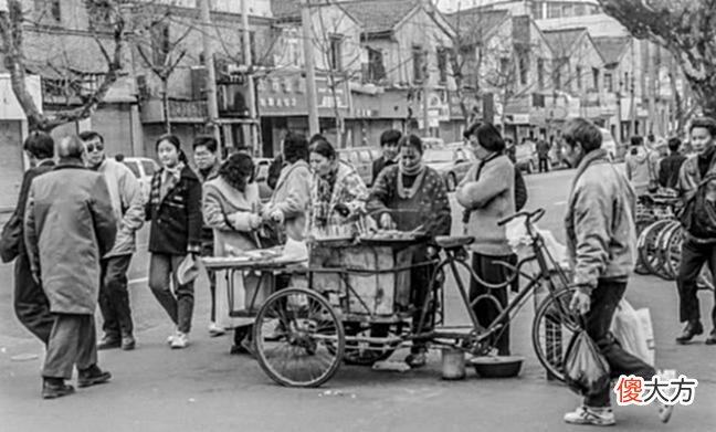 【历史故事】老照片：1975年杭州的照片，很多人都早已淡忘了这些记忆！