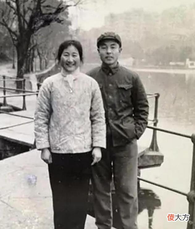 【历史故事】老照片：1975年杭州的照片，很多人都早已淡忘了这些记忆！