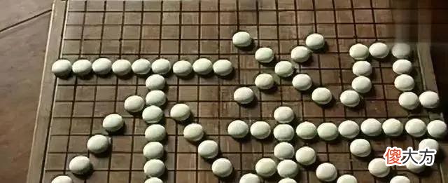 【历史故事】刘墉下棋赢了乾隆，乾隆大怒：不怕朕杀你吗？刘墉的回答堪称经典