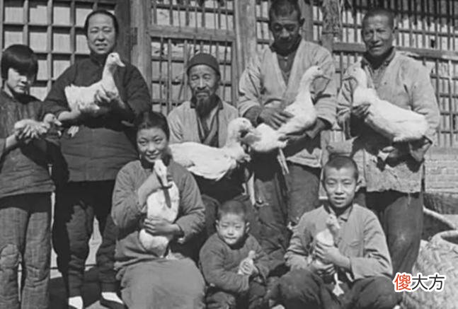 【历史故事】老照片：1947年北京的照片，再来看一看当年的那些地标！