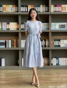 【时尚一点】优雅女人最爱的打扮，叫“连衣裙+高跟鞋”，显高显气质又有品味