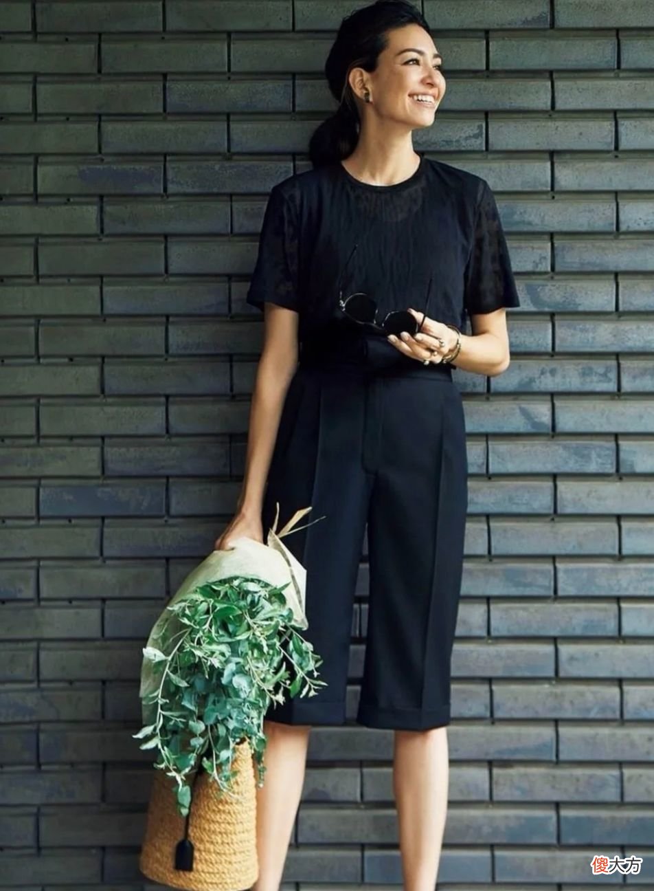 【时尚一点】为什么日本主妇“老得慢”？除了妆容精致得体，穿搭更值得学习
