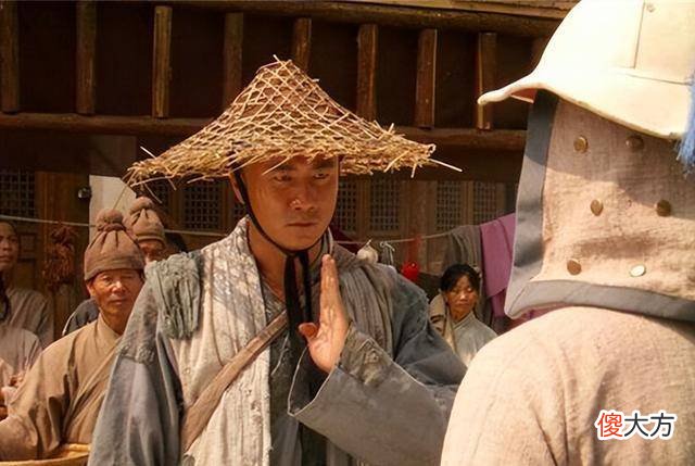 【爱历史】《倚天屠龙记》中张无忌和朱元璋是什么关系？