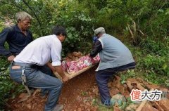 梦见埋死人(图文)