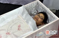 梦见自己躺在棺材里(图文)